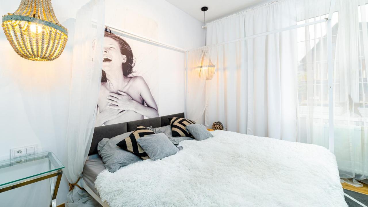 HELLO Apartamenty - ART - Apartament przy deptaku Karpacz Zewnętrze zdjęcie